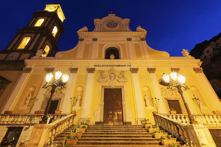 塞瓦斯托波尔钟楼的教会 f 圣尤菲米娅在歌德市中巴勒莫市在卡拉塔菲