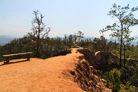 山脊 森林 冒险 岩石 自然 悬崖 希德 徒步旅行 地标