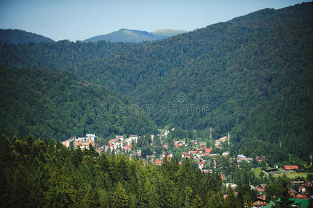 云景 小山 阳光 公路 夏天 情景 草地 场景 旅行 黎明