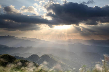 日出 全景 风景 旅行 天空 早晨 太阳 秋天 季节 美丽的