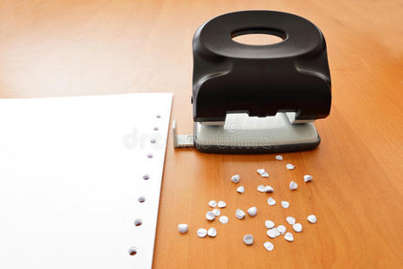 纸张 工具 木材 商业 信纸 桌子 附件 五彩纸屑 打孔机