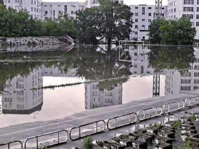 雨后俄罗斯下诺夫哥罗德的建筑