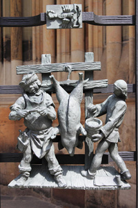 布拉格圣维图斯大教堂哥特式大门的装饰