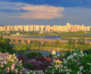 场景 反射 城市景观 颜色 傍晚 建筑 日落 第聂伯 地标