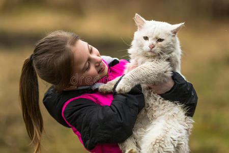 猫科动物 照顾 面对 小猫 基蒂 折叠 白种人 宝贝 小孩