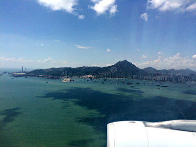 从平面鸟瞰岛屿