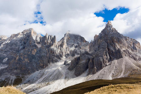 徒步旅行 美丽的 地质学 马提诺 阿尔卑斯山 跋涉 卡斯特罗扎