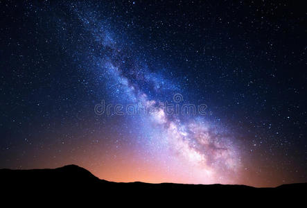 银河系 探索 夜间活动 风景 公司 深的 自然 悬崖 天体摄影