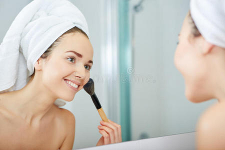 美丽的 面部 肖像 微笑 面对 女人 照顾 白种人 镜子