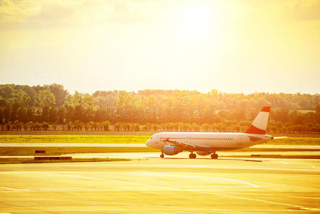 太阳 航空公司 机场 商业 发动机 客机 喷气式飞机 天空