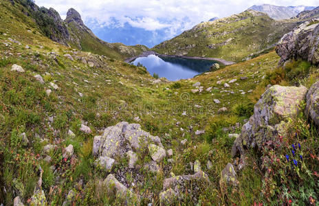 幸福 风景 自由 场景 自然 美丽的 范围 夏天 岩石 小山