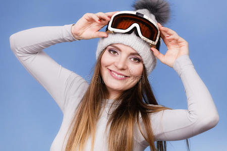 温暖的 滑雪者 运动 健身 底层 滑雪 滑雪板 寒冷的 女孩