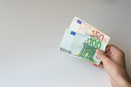 金融 交换 现金 收入 养老金 男人 欧洲 持有 信用 购买