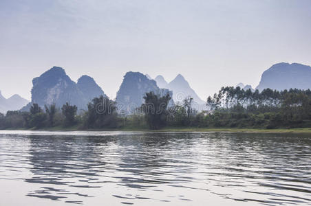 小山 场景 中国人 旅游 亚洲 乡村 反射 旅行 岩石 形成