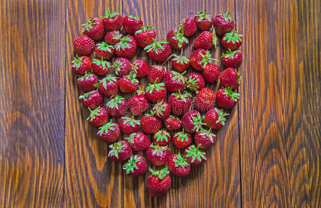 心形草莓图片