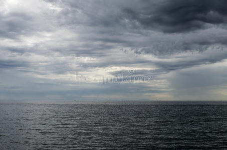 海阔天空