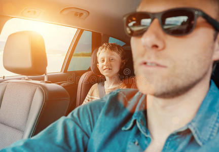 可爱极了 小孩 开车 童年 司机 汽车 男人 可爱的 旅行