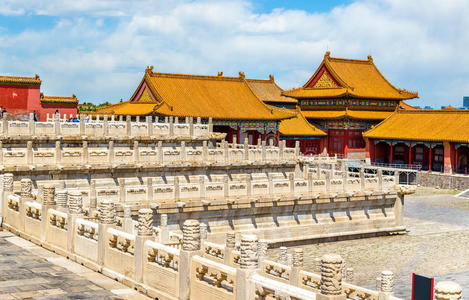 排栏杆护栏的背景大理石墙灯窗路灯建筑老栅栏复古艺术白色大理石护栏