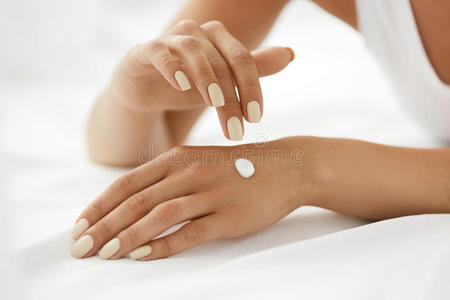 修指甲 洗剂 健康 保湿霜 钉子 美容学 帮浦 指甲 卫生