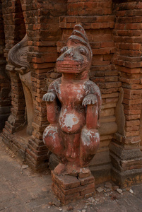 一个小雕塑。 缅甸巴甘古庙