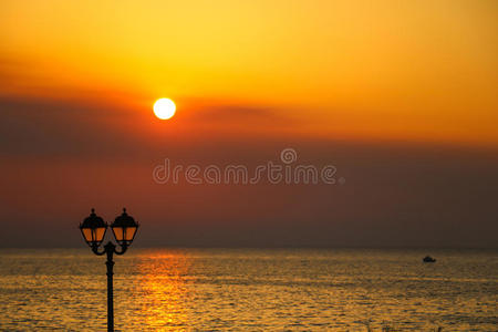 海岸 海滩 黄昏 天空 太阳 爱琴海 反射 黎明 希腊 傍晚