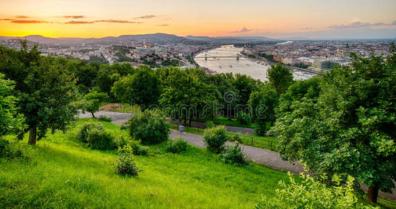 全景 城市 地标 多瑙河 小山 首都 黎明 黄昏 布达佩斯