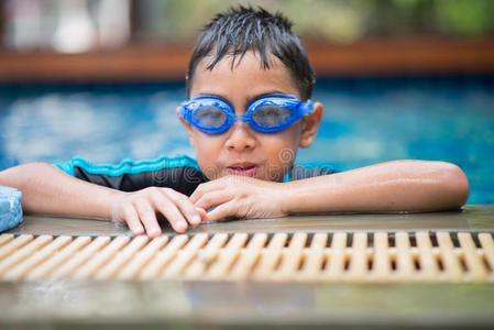 房子 幸福 娱乐 住宿 可爱的 酒店 游泳运动员 肖像 水塘