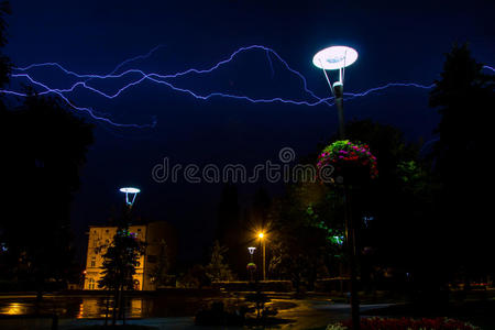 放电 暴雨 自然 波兰 闪电 建筑 古老的 能量 雷雨 指控