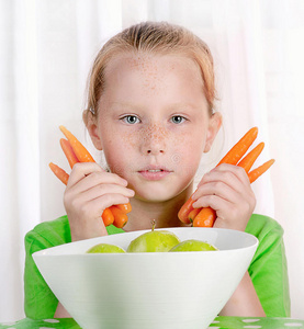 营养 健康 微笑 可爱的 维生素 小孩 食物 饮食 水果