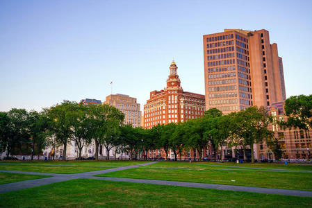 康涅狄格州的天际线市中心纽黑文天际线在黄昏照片