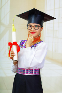 女孩 庆祝 梦想 毕业 帽子 欣喜若狂 知识 仪式 校园