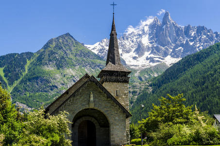 法国阿尔卑斯山的教堂