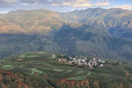 东川红色土地全景，中国云南省的地标之一