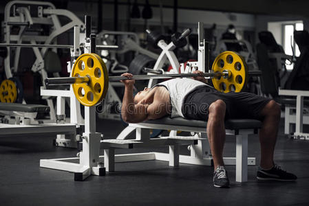 身体 健康 在室内 运动型 男人 适合 肌肉 成人 运动