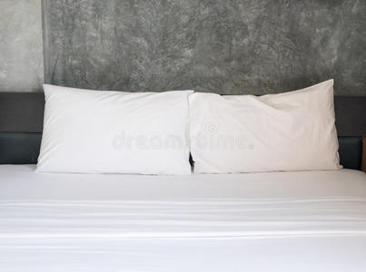 家具 公寓 安慰 卧室 床上用品 酒店 枕头 睡觉 房间