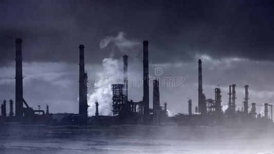 气体 植物 能量 炼油厂 基础设施 燃料 金属 天空 污染