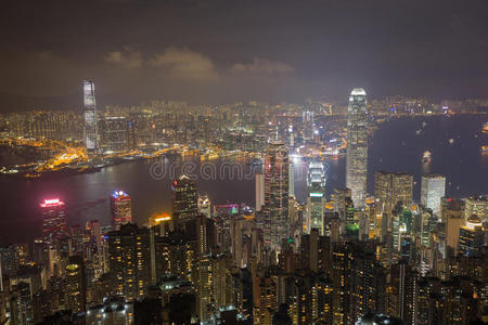 晚上的香港城
