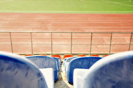娱乐 慢跑 座位 体育场 运动型 冠军地位 赛马场 体育
