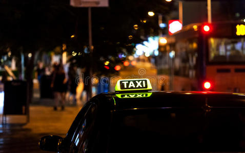 城市 车辆 出租车 夜生活 汽车 签名 等待 服务 欧洲