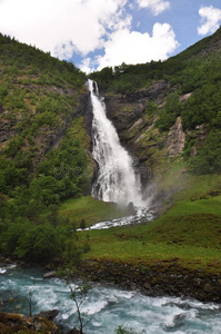 Avdalsfossen，挪威，Jotunheimen国家公园。