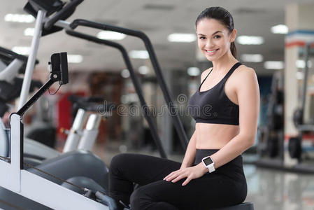 能量 身体 运动型 女孩 改善 运动 健身房 练习 建筑