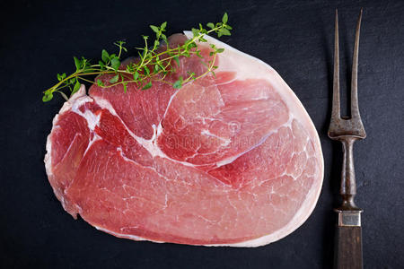 火腿 金门 粉红色 猪肉 营养 培根 蛋白质 食物 特写镜头