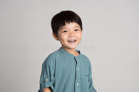 亚洲男孩工作室肖像