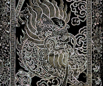 中国龙艺术与珍珠之母镶嵌照片