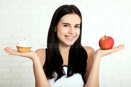 情绪 嘴唇 营养 白种人 水果 照顾 美女 健身 蛋糕 饮食