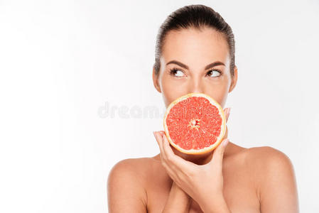 女孩 女士 柑橘 营养 美女 照顾 离开 水果 面对 白种人