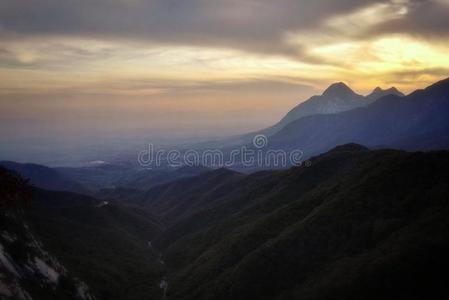 阳光 瓷器 颜色 历史的 地质 嵩山 吸引 亚洲 石头 旅游业