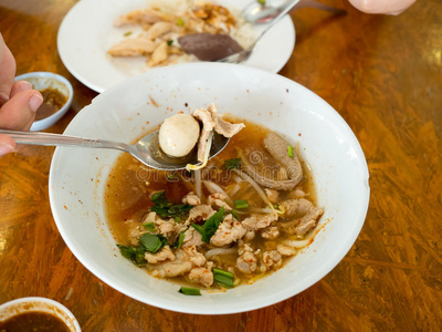 亚洲 营养 柠檬 食物 辣椒 午餐 餐厅 热的 泰语 美味的