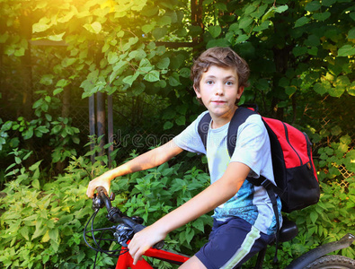背包 辛格 自行车 周期 闲暇 男孩 学习 活动 小孩 徒步旅行者
