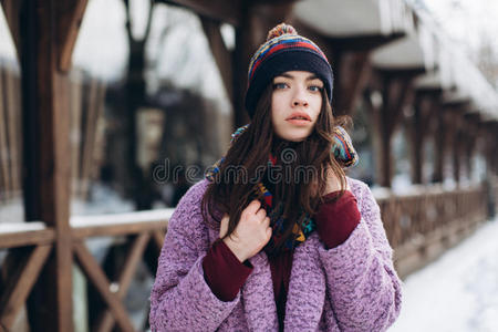 呼吸 街道 时尚 健康 寒冷的 城市 自然 女孩 假日 流行的